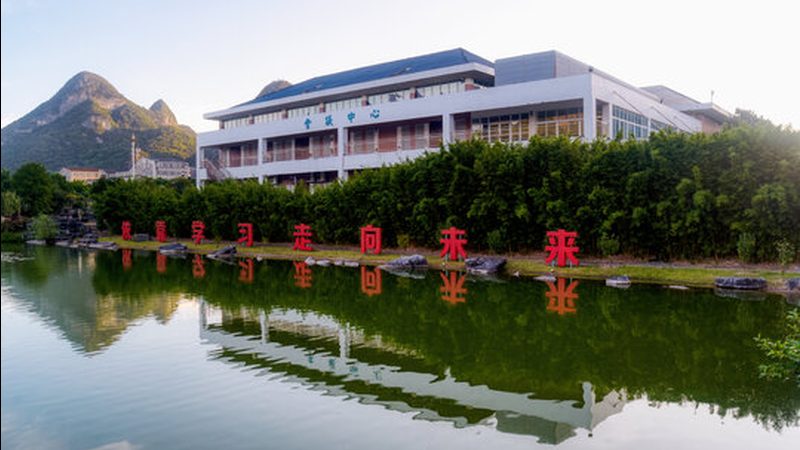 电子元件选型的五大关键因素解析**